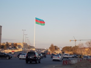 Op een na grootste vlaggenmast ter wereld / Second largest flagpole in the world (Baku)