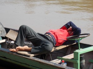 Boottrip / boat tirp NamTha : dutje doen / take a nap