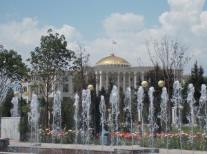 Doesjanbe - presidentieel paleis / Dushanbe - presidential palace
